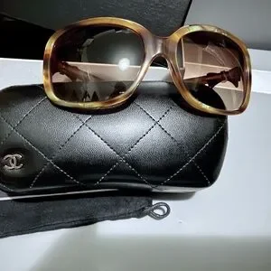 CHANEL | Accessories | Chanel Cc Bow Sunglasses  display picture 1